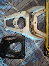 Staffa per bauletto con maniglie Aprilia + base metallo