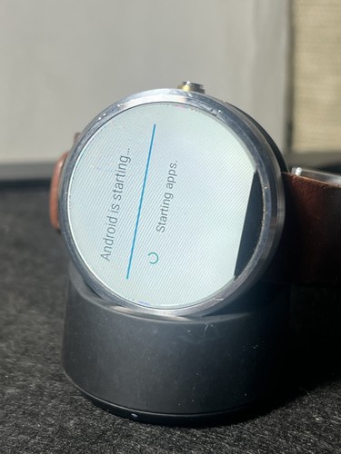 Moto 360 smart watch - watch, with