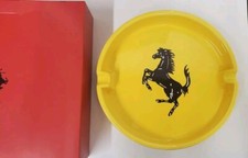 Posacenere grande di fabbrica