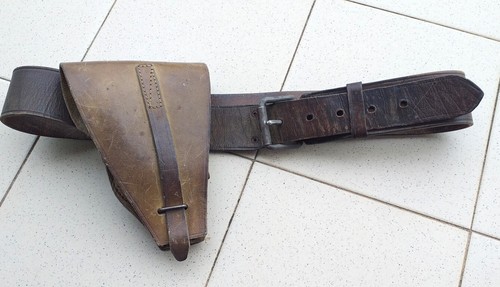 Cinturone con fondina