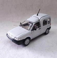 1/24 FIAT Unico / Pickup