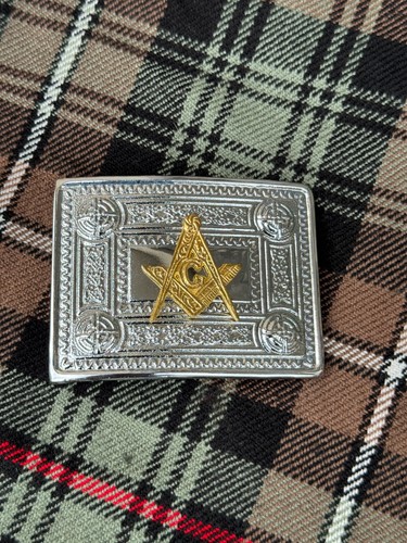 Fibbia per cintura kilt