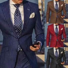 Abiti da uomo a righe