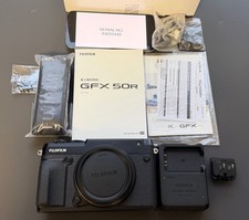 Fujifilm GFX 50R fotocamera mirrorless medio formato - solo corpo seriale NO. 84055448