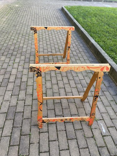 Tavolo legno marchio - in,