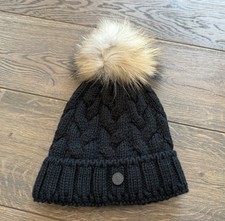 Bellissimo berretto in maglia