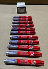 Confezione 11x DYKEM TUFF GUY 44819 Marcatore a inchiostro veramente permanente punta media in rosso