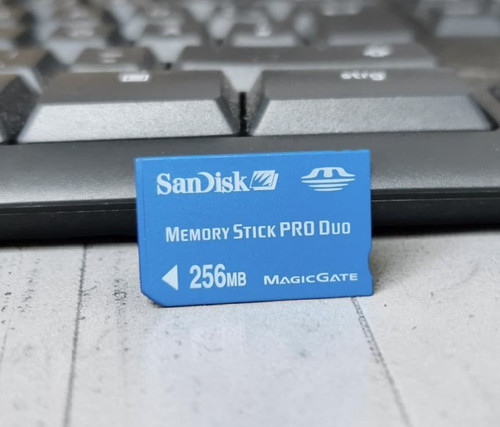 Sandisk memory stick - sandisk,