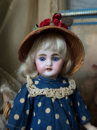 Poupée ancienne tête - cm,