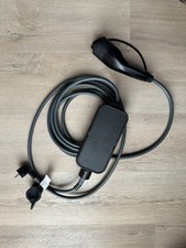 BMW FLEXIBLE FAST CHARGER