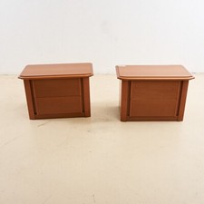 coppia di comodini moderni in