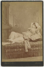 Armadio C.1890. Ritratto D'Une