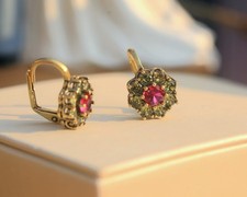 Orecchini a Monachella Dorato Antico Bella Periodo Floreale Cz Verde Rosso SB6