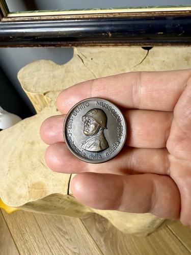1686 medaglia comm - medaglia, "benito