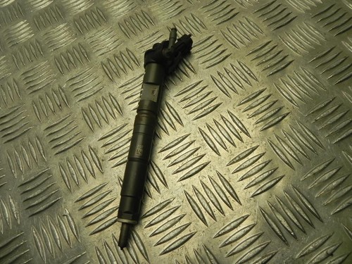 Iniettore 236700w020 toyota - iniettore,