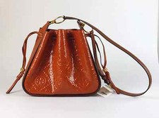 Eccezionale! Nuova Tory Burch T Monogram Borsa a Campana in Pelle Verniciata