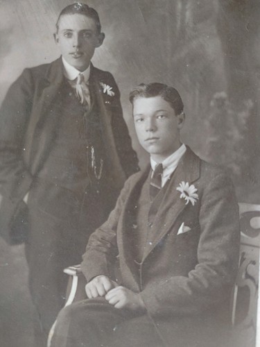 Vintage 1920 young men male - 1920's,