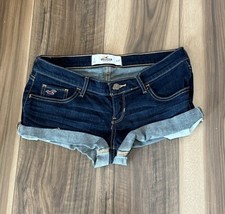 Pantaloncini Hollister Low Rise Denim Cutoff W27 lavaggio scuro Y2K orlo grezzo invecchiato
