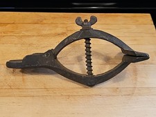 Vecchio piccolo seghetto in