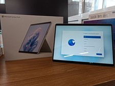 Microsoft Surface Pro 9 256 GB 33 cm (13") Intel® EVO™ i5