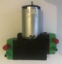 POMPA 12VOLT 5 L/M 0,5 BAR PER CARBURANTE  MODELLISMO GAS 8WATT 2 ENTRATE 2 USCI