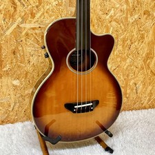 Raro basso acustico Yamaha APX-B12F Fretless MIJ Japan modello Kameda