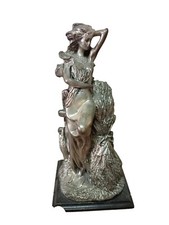 "Statua in Bronzo della Dea