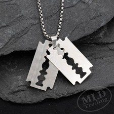 Collana con ciondolo lama