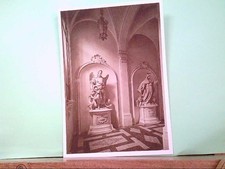 Cartolina Pavia / Italia, Collegio Ghislieri, Statua sullo scalone. (Foto G. Chiolini