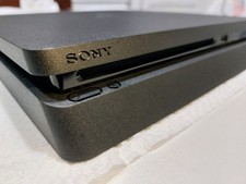 Sony PlayStation 4 Slim 1TB Console - Nera + 2 Joypad 