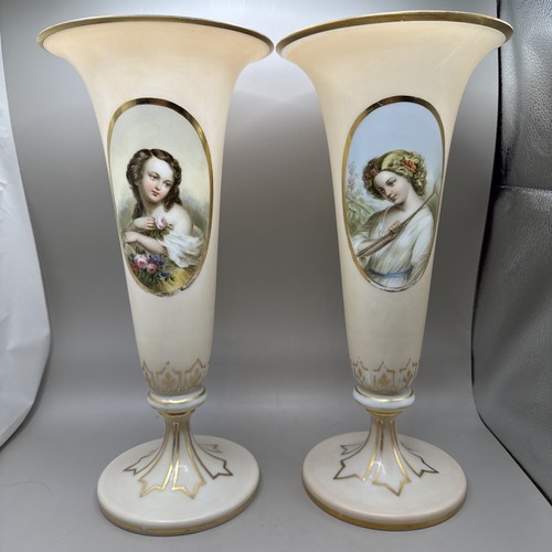 Antica coppia vasi tromba - di, a