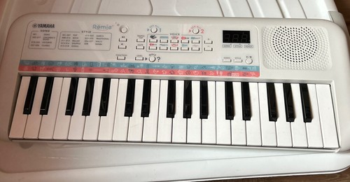 Yamaha digital keyboard remie - digital,