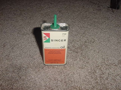 Lattina olio macchina - lattina, da