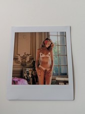 Foto modello nudo Instax - artistica Instax rischiosa - arte modella nuda