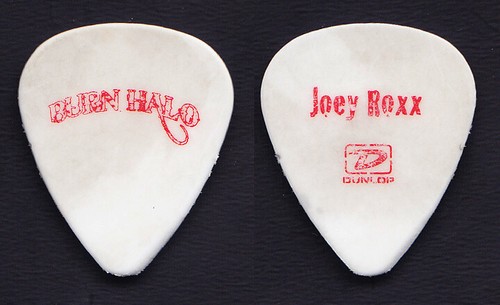 Burn halo joey - roxx, signature