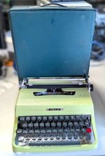 Macchina da Scrivere Olivetti Lettera 32  1963 Prima Serie Vernice Liscia Ottima