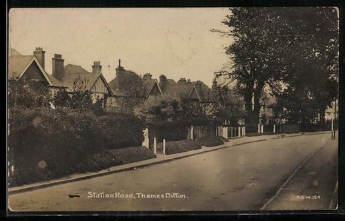 Cartolina thames ditton - cartolina,