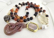 collana in pietre naturali: quarzo fumè e citrino, pietra di luna, perle, agata