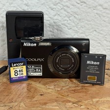 MACCHINA FOTOGRAFICA NIKON