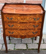 Cassettiera antica in legno