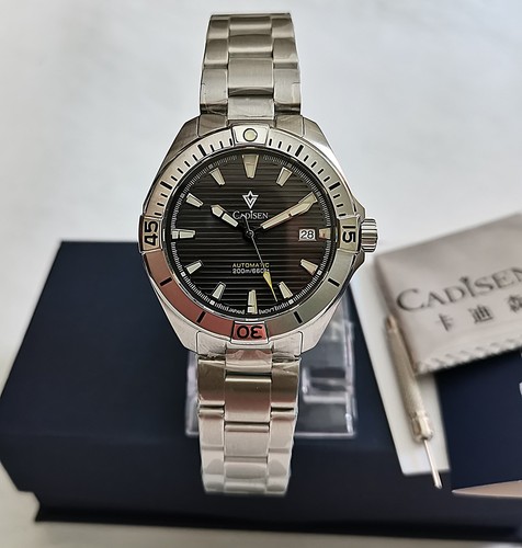 Orologio sportivo nuovo - sportivo, con