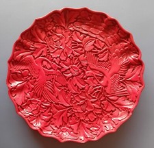 Piatto cinese laccato rosso intagliato con coppia di uccelli gru Cina