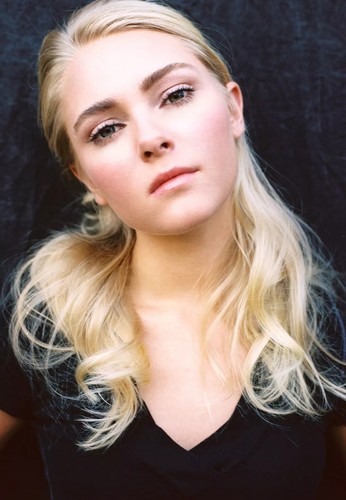 Annasophia robb uno sguardo - robb,