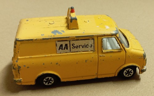 Dinky toys bedford van - bedford,