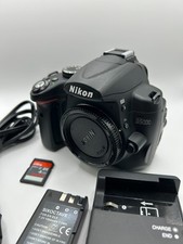 Nikon D5000 12,3 MP DX DSLR