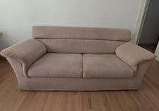 divano letto 2 posti usato con materasso interno nuovo.