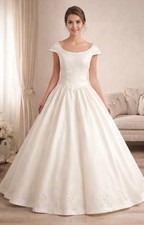 Abito da sposa elegante abito