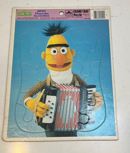 Bert plays fisarmonica vintage - bert,