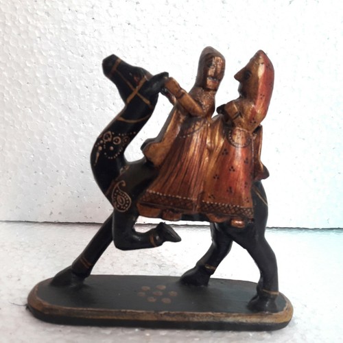 Legno dhola maru statua - in,