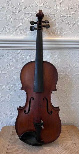 Antico violino circa 1890